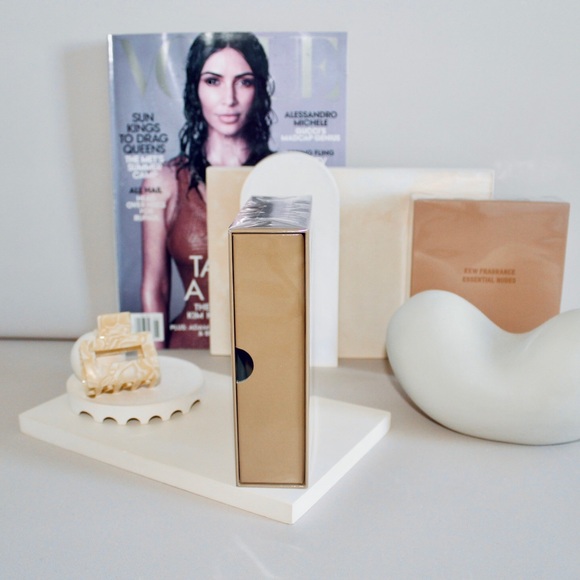 KKW FRAGRANCE NUDE SUEDE - Picture 2 of 6